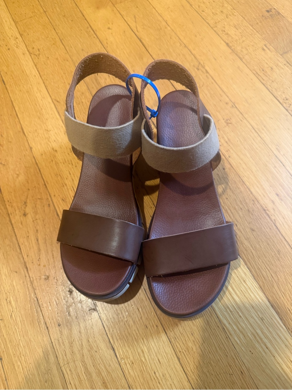 Women's Two-Tone Brown & Beige Strap Sandals